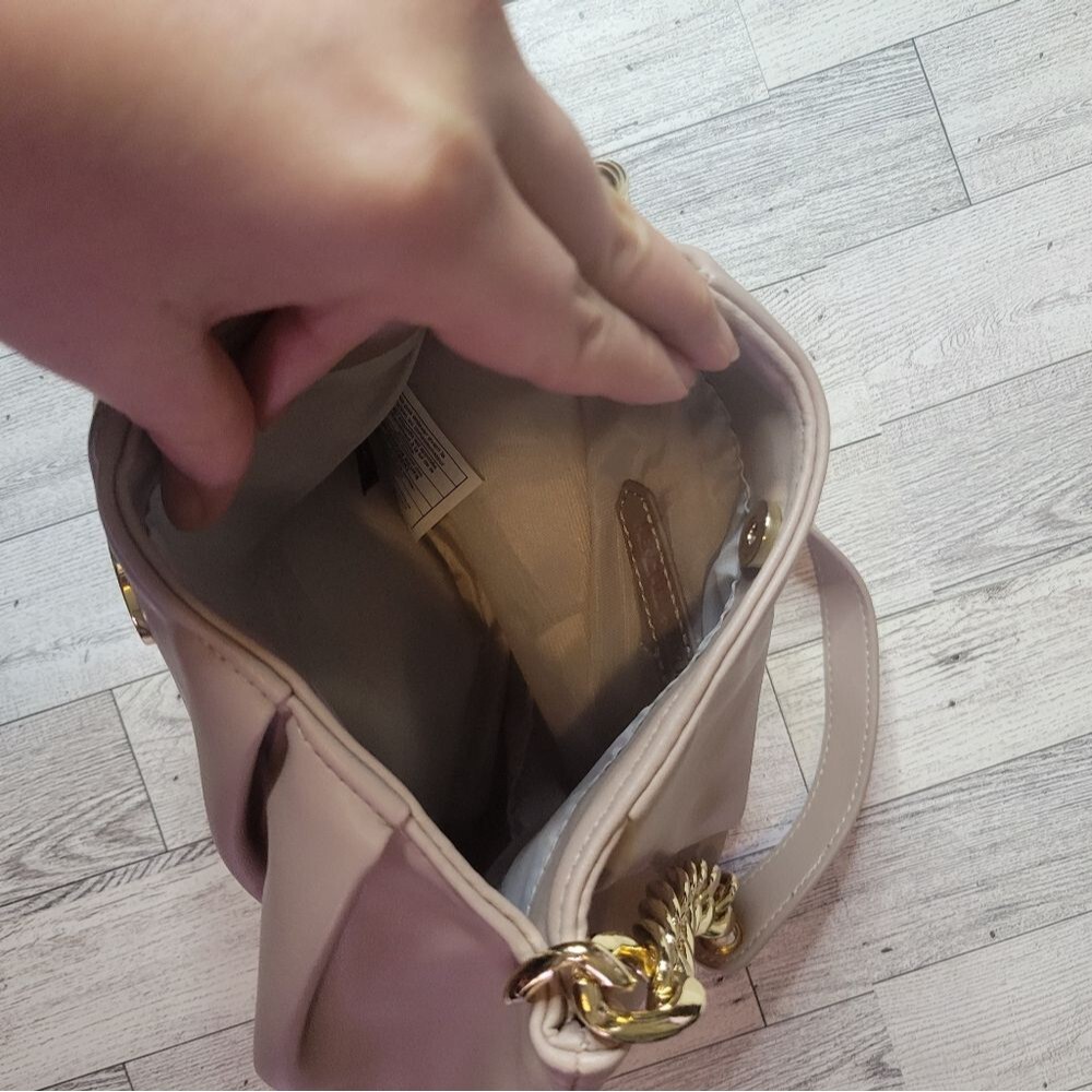 Kendall & Kylie Mini Hobo Bag - Picture 4 of 7